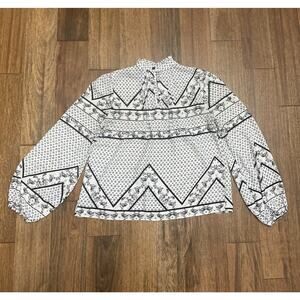 Maison D’Amelie Black white high neck blouse‎ Small